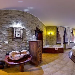 https://momini-dvori.hotels-bansko.info